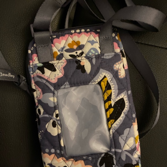 Nearly new Vera Bradley cell mini bag.  Used once and it is in perfect condition - Picture 3 of 4